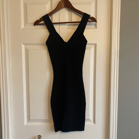 NWT Guess Bodycon Mini Dress - Picture 1 of 5